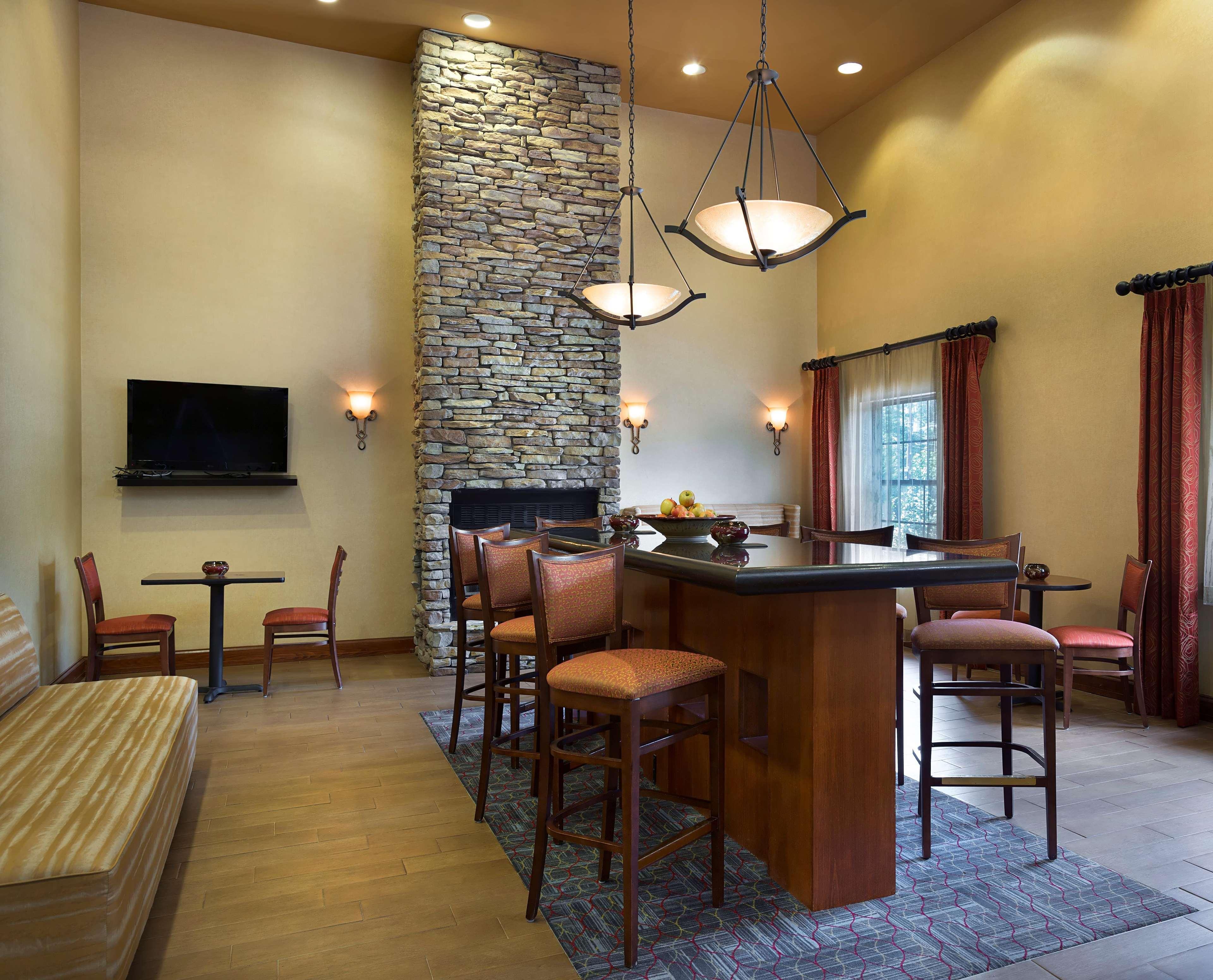 Hampton Inn Helen Esterno foto